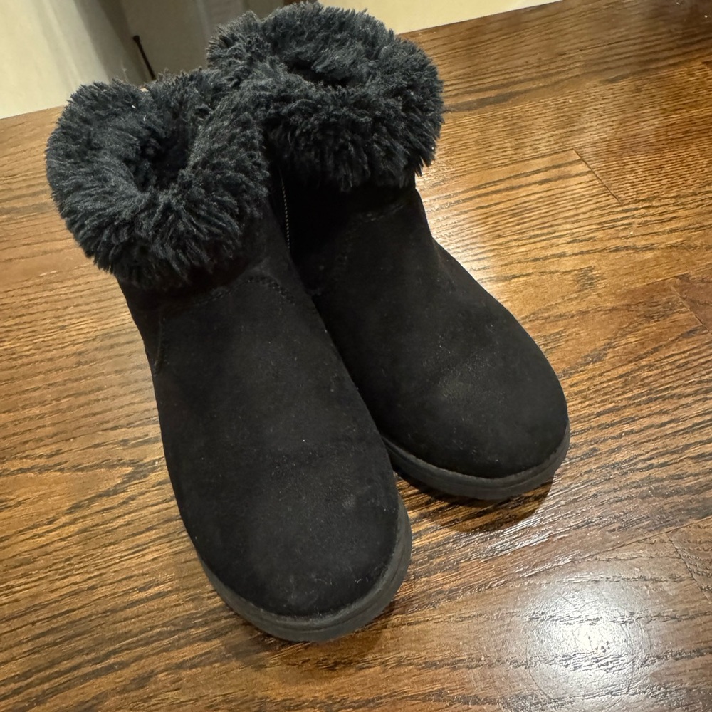 Cat & Jack Black Fur-Lined Kids Boots